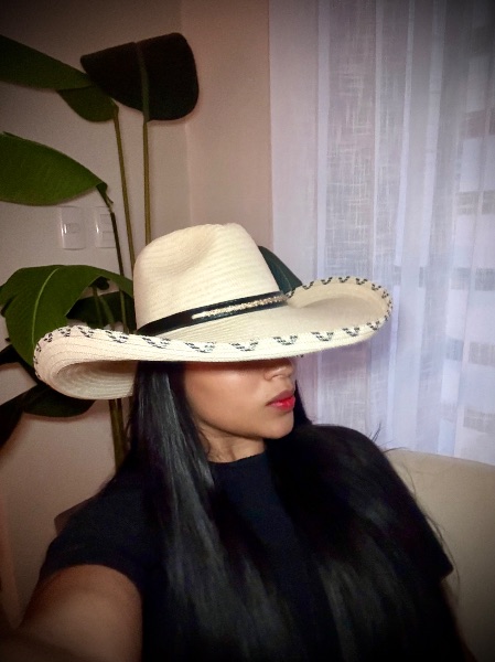 Liz Mary Santana Cano